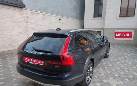 Volvo V90 Cross Country I рестайлинг, 2018 год, 3 000 000 рублей, 4 фотография