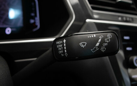 Volkswagen Tiguan II, 2021 год, 3 199 000 рублей, 18 фотография