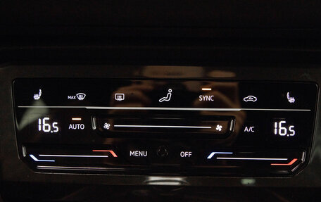 Volkswagen Tiguan II, 2021 год, 3 199 000 рублей, 23 фотография