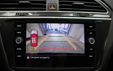 Volkswagen Tiguan II, 2021 год, 3 199 000 рублей, 26 фотография