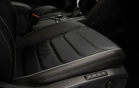 Volkswagen Tiguan II, 2021 год, 3 199 000 рублей, 32 фотография