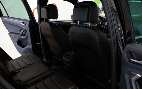 Volkswagen Tiguan II, 2021 год, 3 199 000 рублей, 35 фотография