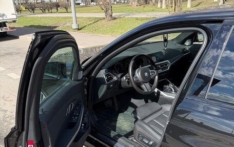 BMW 3 серия, 2019 год, 3 450 000 рублей, 8 фотография