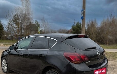 Opel Astra J, 2012 год, 550 000 рублей, 4 фотография