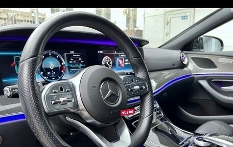 Mercedes-Benz CLS, 2019 год, 4 500 000 рублей, 2 фотография