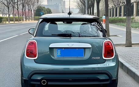 MINI Hatch, 2023 год, 1 970 000 рублей, 5 фотография