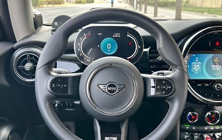 MINI Hatch, 2023 год, 1 970 000 рублей, 7 фотография