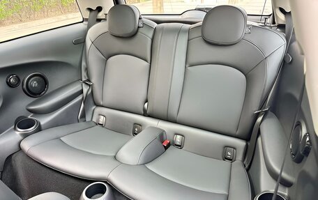 MINI Hatch, 2023 год, 1 970 000 рублей, 11 фотография