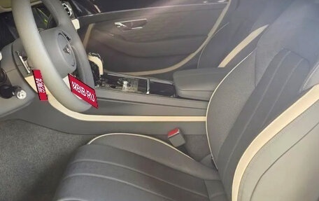 Bentley Continental GT, 2025 год, 35 000 000 рублей, 7 фотография