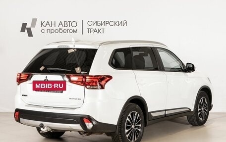 Mitsubishi Outlander III рестайлинг 3, 2018 год, 2 306 200 рублей, 3 фотография