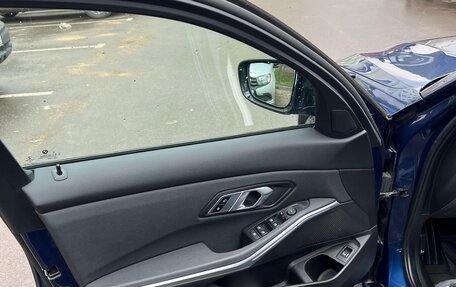 BMW 3 серия, 2020 год, 3 290 000 рублей, 10 фотография