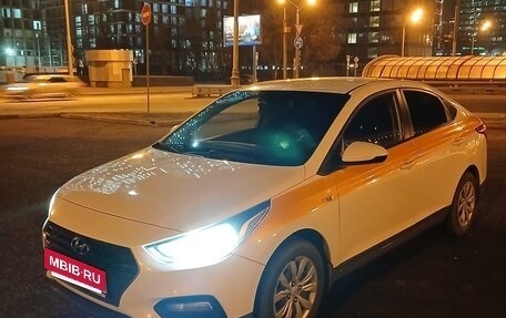 Hyundai Solaris II рестайлинг, 2018 год, 860 000 рублей, 4 фотография