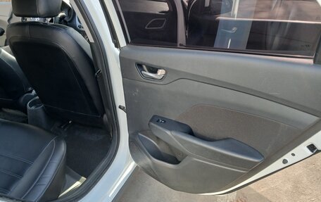 Hyundai Solaris II рестайлинг, 2018 год, 860 000 рублей, 26 фотография