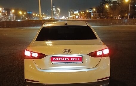 Hyundai Solaris II рестайлинг, 2018 год, 860 000 рублей, 12 фотография