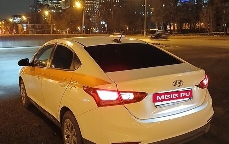 Hyundai Solaris II рестайлинг, 2018 год, 860 000 рублей, 14 фотография