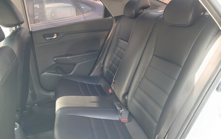 Hyundai Solaris II рестайлинг, 2018 год, 860 000 рублей, 32 фотография