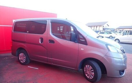 Nissan NV200, 2015 год, 1 050 000 рублей, 4 фотография