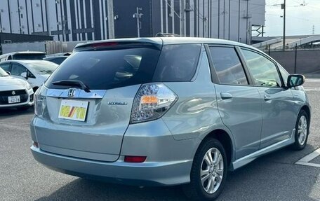 Honda Fit Shuttle I рестайлинг, 2013 год, 725 000 рублей, 5 фотография