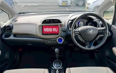 Honda Fit Shuttle I рестайлинг, 2013 год, 725 000 рублей, 9 фотография