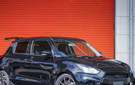 Suzuki Swift V, 2022 год, 1 050 000 рублей, 3 фотография