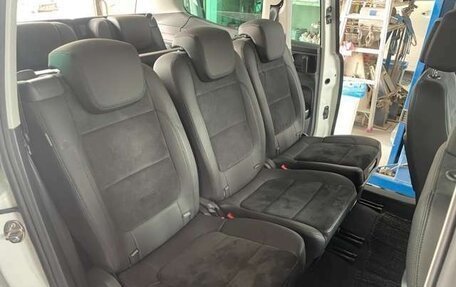 Volkswagen Sharan II, 2018 год, 1 400 000 рублей, 13 фотография