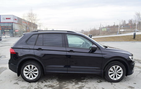 Volkswagen Tiguan II, 2019 год, 2 300 000 рублей, 7 фотография