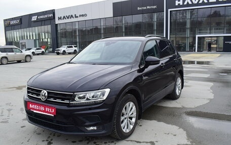 Volkswagen Tiguan II, 2019 год, 2 300 000 рублей, 4 фотография