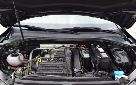 Volkswagen Tiguan II, 2019 год, 2 300 000 рублей, 11 фотография