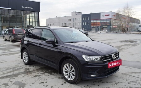 Volkswagen Tiguan II, 2019 год, 2 300 000 рублей, 3 фотография