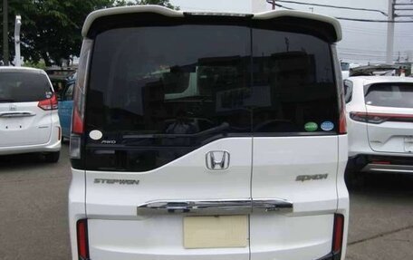 Honda Stepwgn IV, 2016 год, 1 514 000 рублей, 5 фотография