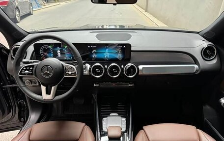 Mercedes-Benz GLB, 2021 год, 2 490 002 рублей, 10 фотография