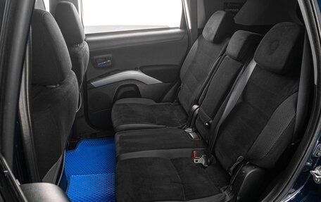 Mitsubishi Outlander III рестайлинг 3, 2011 год, 1 099 000 рублей, 9 фотография