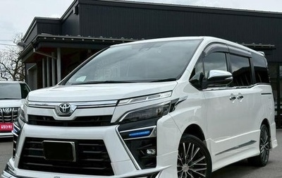 Toyota Voxy III, 2021 год, 1 900 000 рублей, 1 фотография