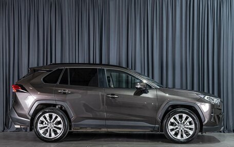 Toyota RAV4, 2020 год, 5 250 000 рублей, 5 фотография