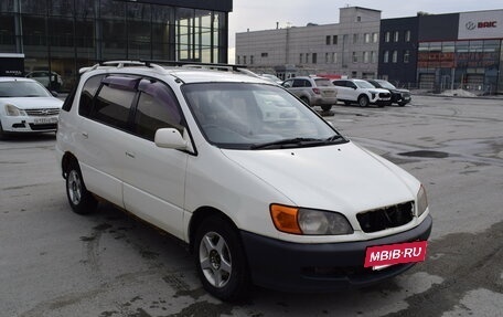 Toyota Ipsum II, 1999 год, 427 000 рублей, 3 фотография