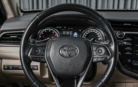 Toyota Camry, 2018 год, 2 880 000 рублей, 13 фотография