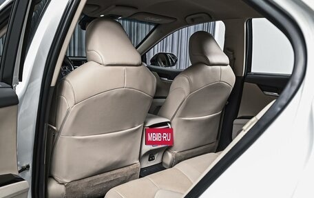 Toyota Camry, 2018 год, 2 880 000 рублей, 11 фотография