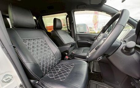 Toyota Voxy III, 2021 год, 1 900 000 рублей, 9 фотография