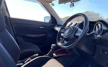 Suzuki Swift V, 2022 год, 1 030 000 рублей, 13 фотография