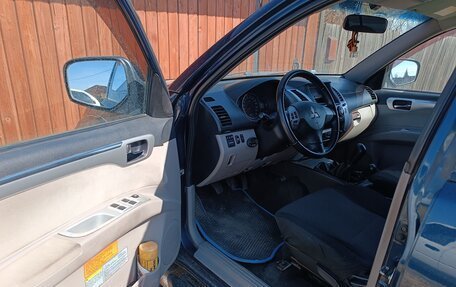 Mitsubishi Pajero Sport II рестайлинг, 2008 год, 1 700 000 рублей, 4 фотография