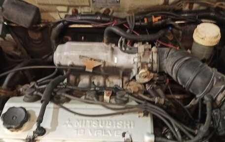 Mitsubishi Carisma I, 1995 год, 135 000 рублей, 30 фотография