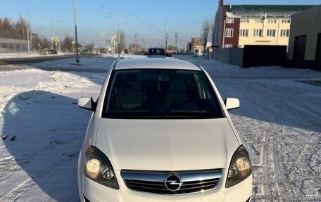 Opel Zafira B, 2012 год, 850 000 рублей, 8 фотография