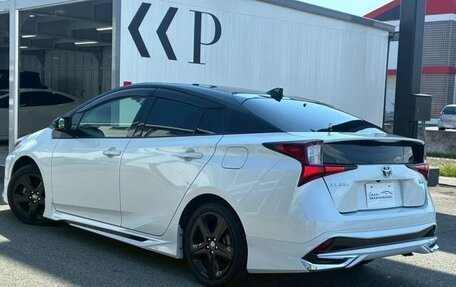 Toyota Prius IV XW50, 2021 год, 1 560 002 рублей, 8 фотография