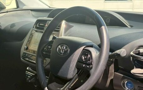 Toyota Prius IV XW50, 2021 год, 1 560 002 рублей, 16 фотография