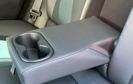 Toyota Prius IV XW50, 2021 год, 1 560 002 рублей, 24 фотография