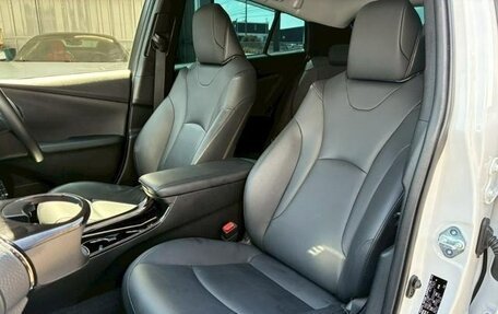 Toyota Prius IV XW50, 2021 год, 1 560 002 рублей, 22 фотография