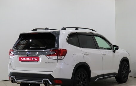 Subaru Forester, 2021 год, 2 990 000 рублей, 5 фотография