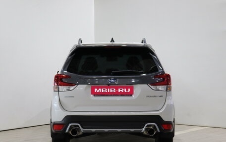 Subaru Forester, 2021 год, 2 990 000 рублей, 6 фотография