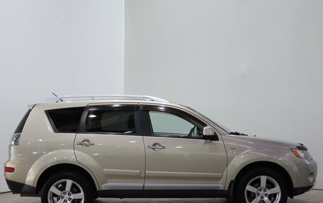 Mitsubishi Outlander III рестайлинг 3, 2007 год, 1 115 000 рублей, 4 фотография