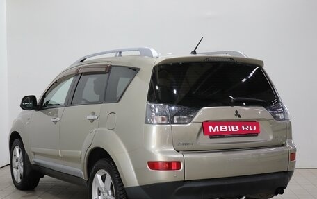 Mitsubishi Outlander III рестайлинг 3, 2007 год, 1 115 000 рублей, 7 фотография